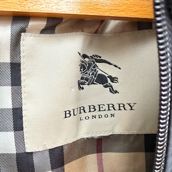 Burberry Black Hooded Jacket Women’s Sz Large - Picture 5 of 11